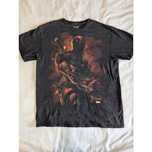 Marvel Black‎ T-Shirt with Red and Orange Deadpool Art